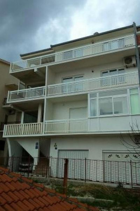 Apartments by the sea Dugi Rat, Omis - 21074